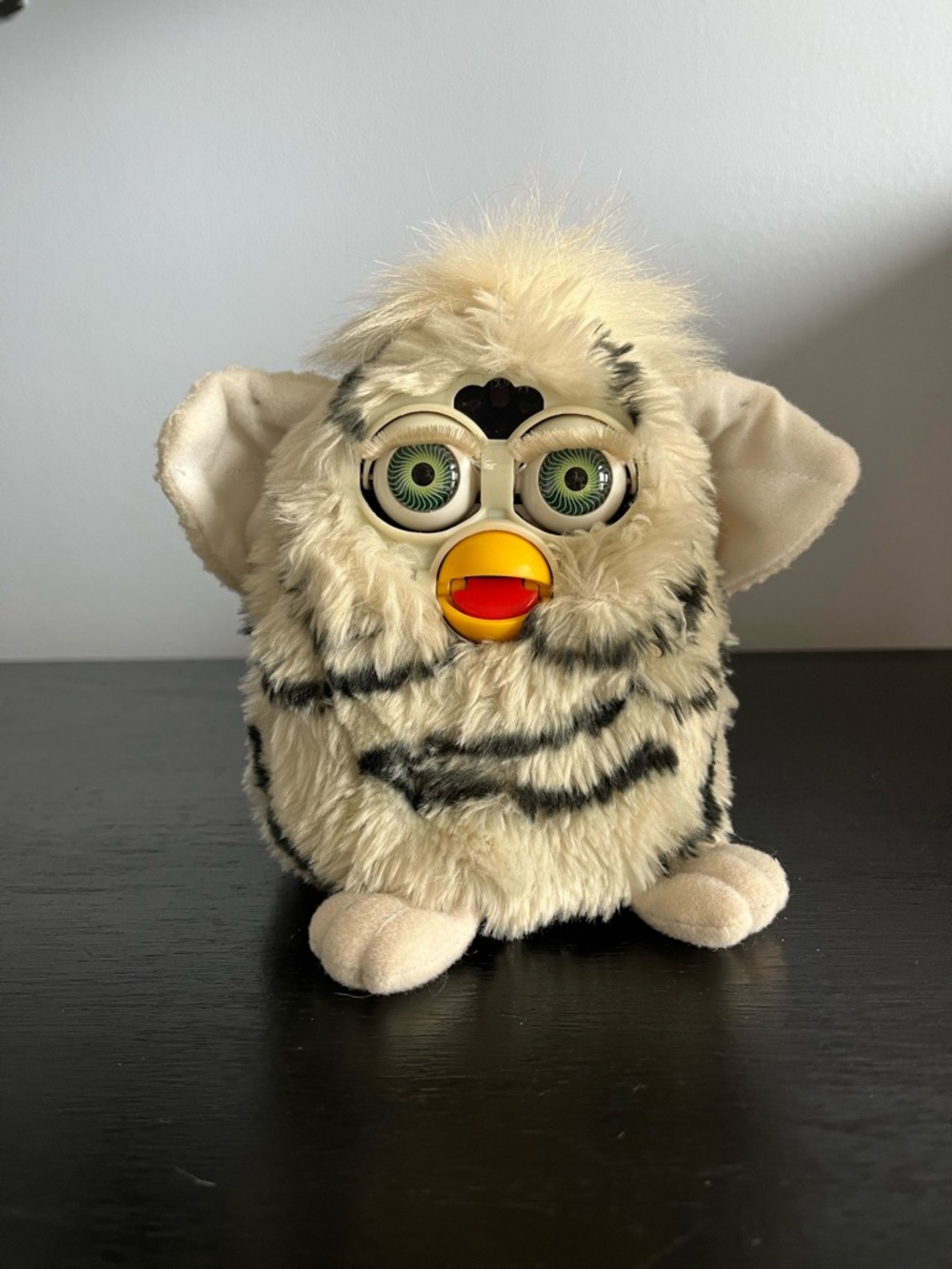 Rare Vintage 1998 Furby Snow Leopard with Green Eyes! Series 2! WORKS!
